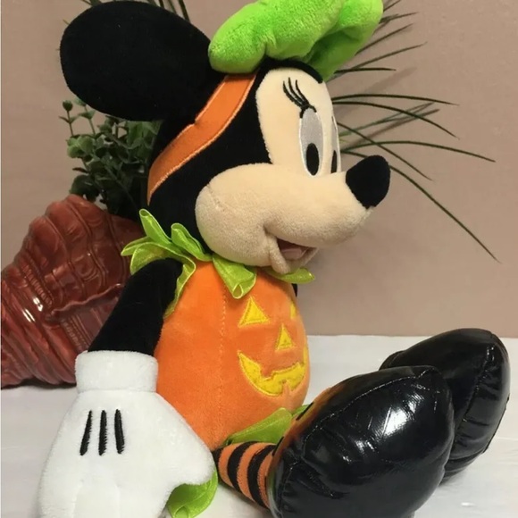 Disney Pumpkin HALLOWEEN  Mickey  Stuffed Toy - Picture 10 of 12